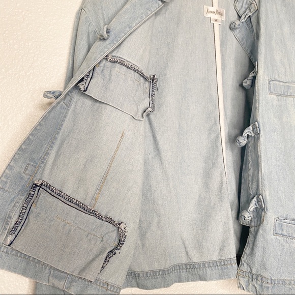 NEIMAN MARCUS CHAMBRAY JACKET SIZE MEDIUM - Picture 10 of 12
